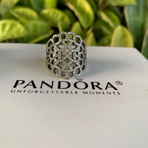 Pandora Shimmering Lace ring size 58/8.5